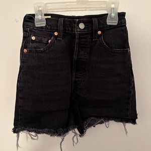Levi’s short